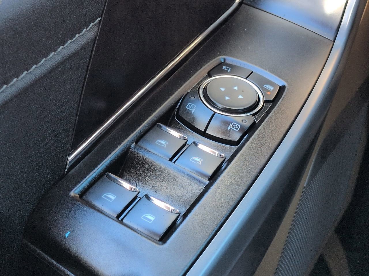 Certified 2023 Ford F150 Lariat w/ Equipment Group 502A High image 23