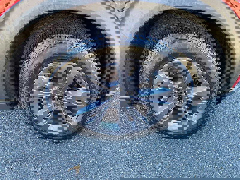 Certified 2022 Ford Explorer XLT w/ Equipment Group 202A image 15