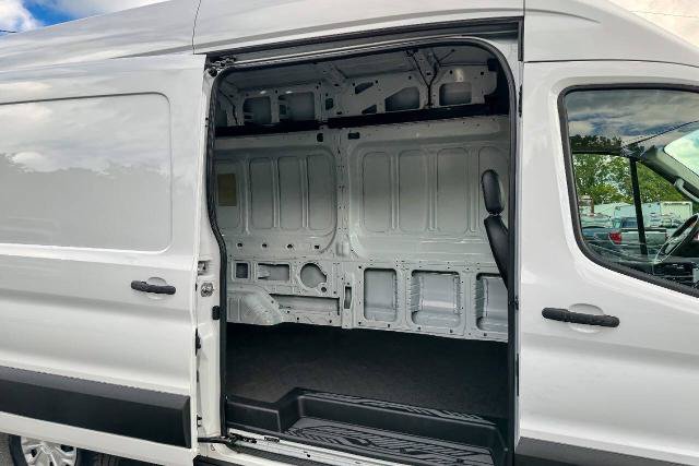 Certified 2023 Ford E-Transit 148 High Roof Extended RWD image 13