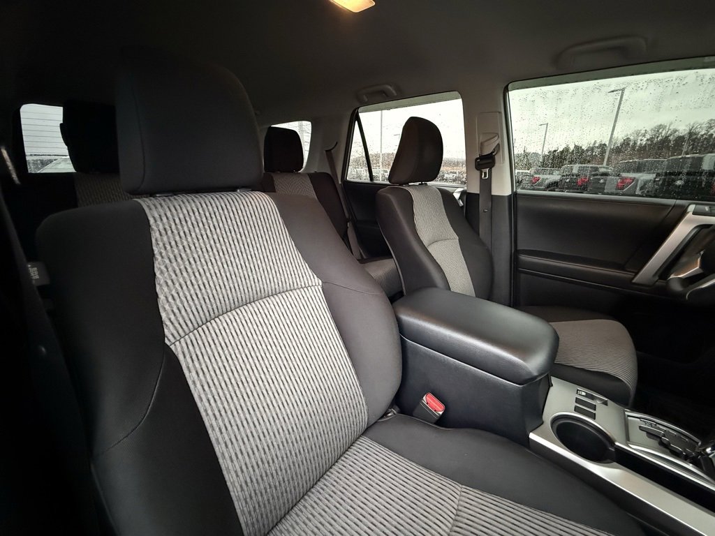 Used 2024 Toyota 4Runner SR5 image 30