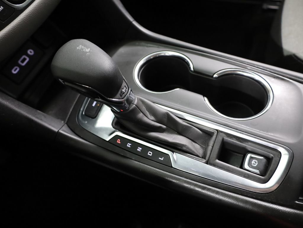 Used 2022 Chevrolet Equinox LS w/ LS Convenience Package image 16