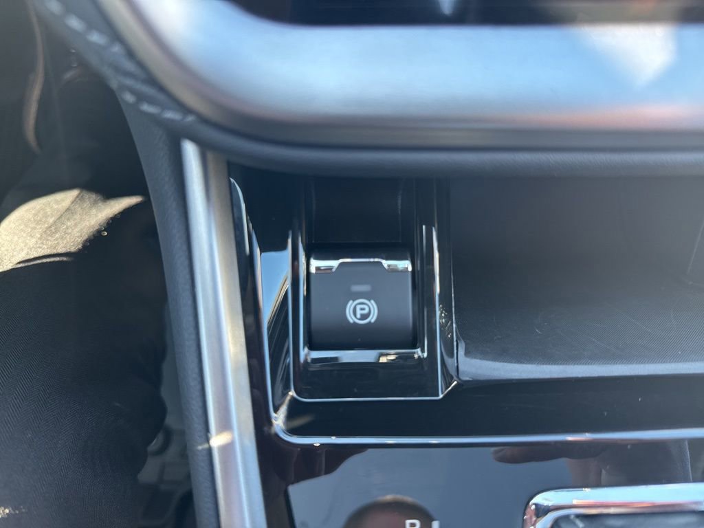 Used 2024 Subaru Legacy Limited image 29