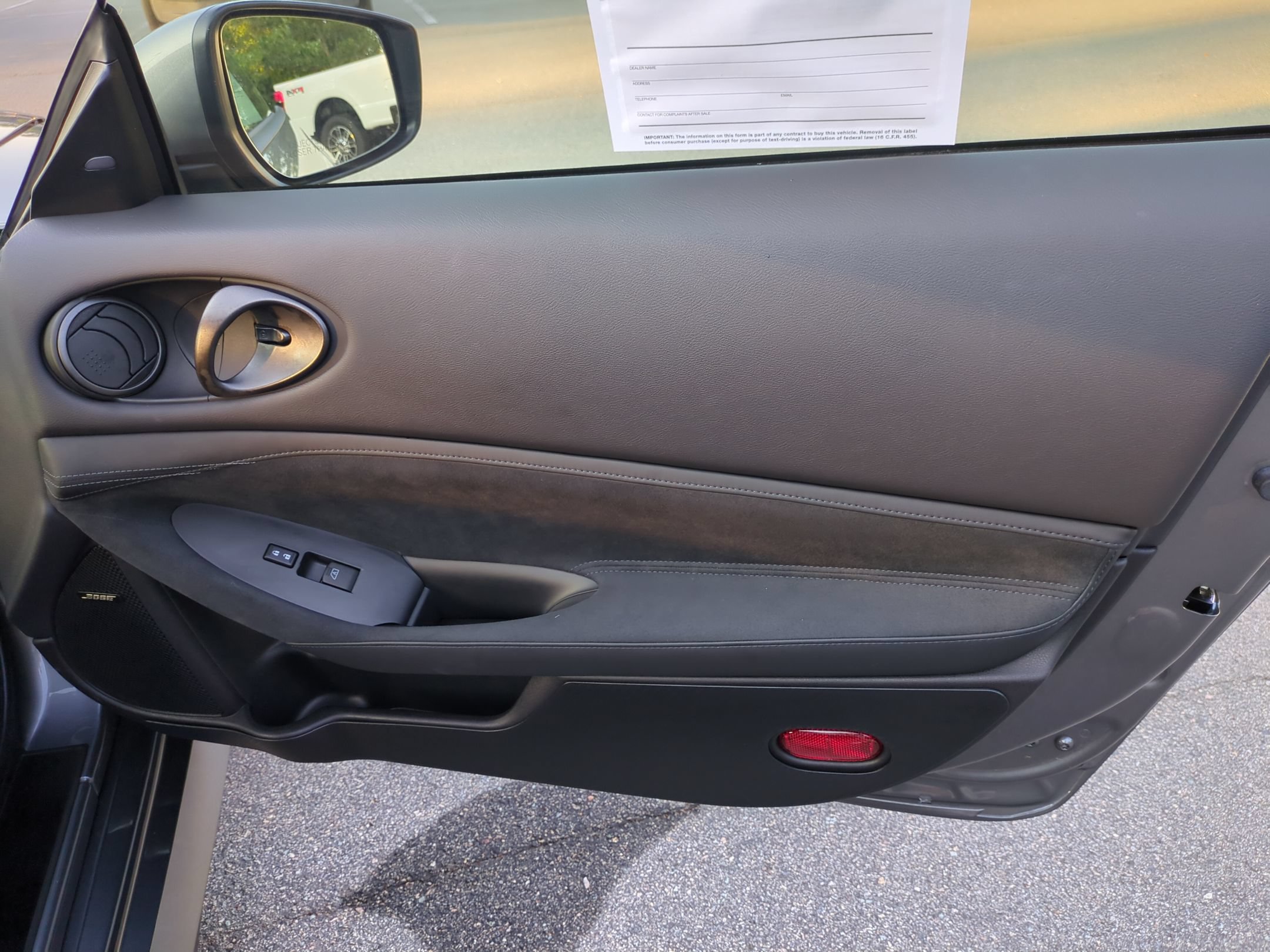 Used 2025 Nissan Z Performance w/ Floor Mat Package RWD image 32