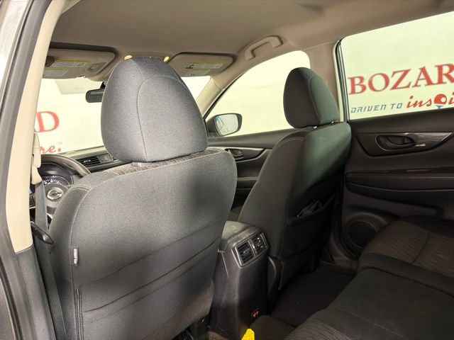 Used 2019 Nissan Rogue S FWD image 14