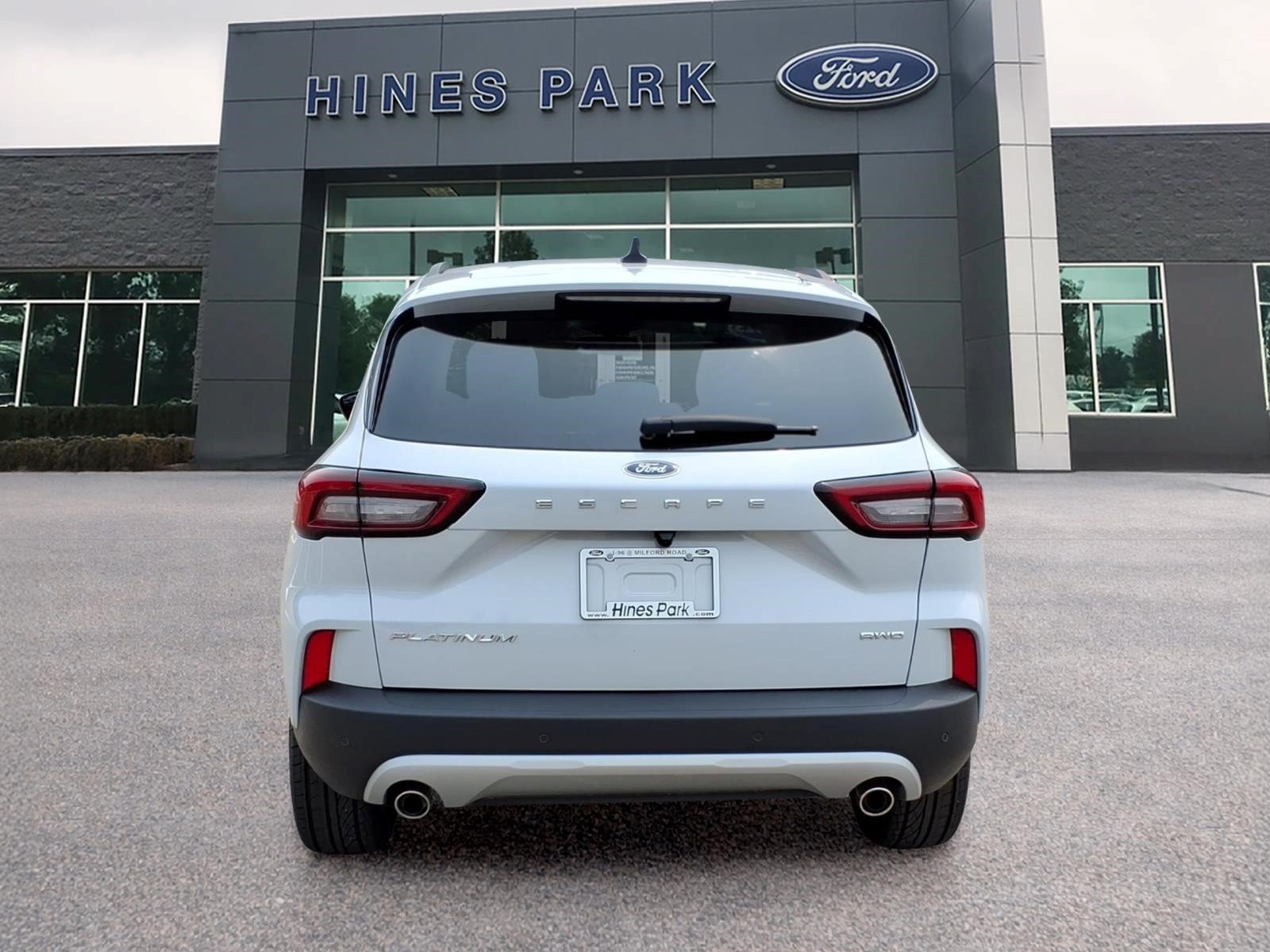Certified 2025 Ford Escape Platinum AWD/4WD image 6