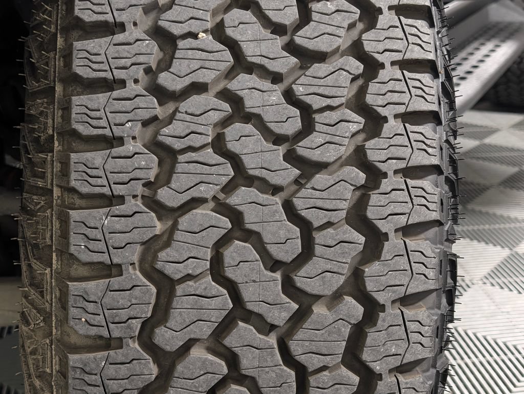 Certified 2025 Ford Bronco Badlands AWD/4WD image 28