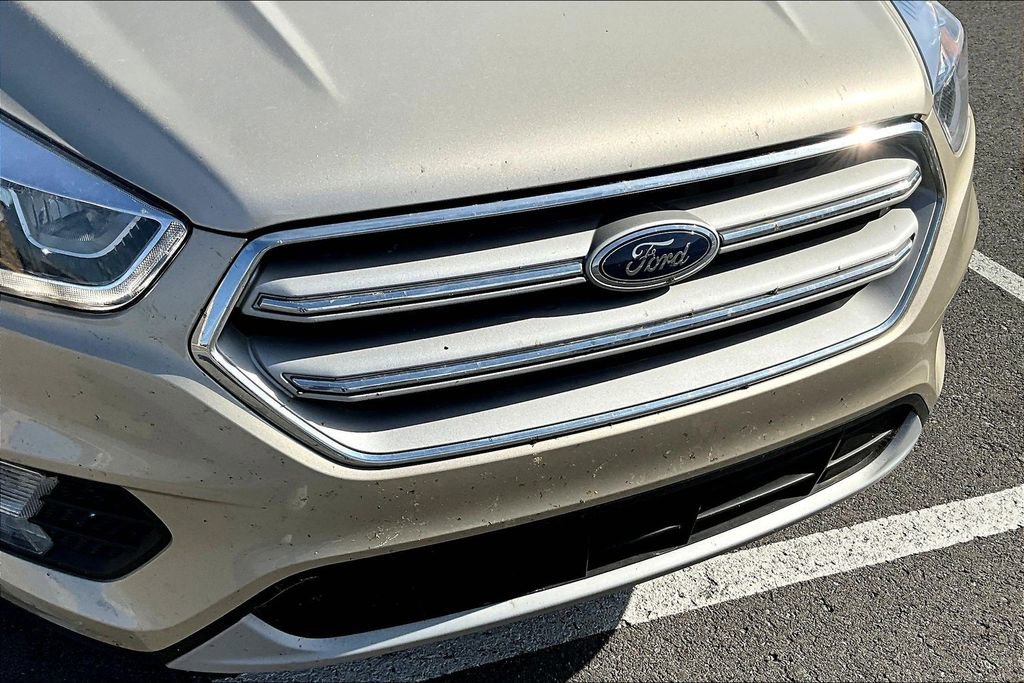 Certified 2018 Ford Escape SEL AWD/4WD image 19