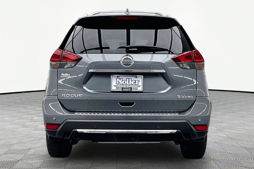 Used 2020 Nissan Rogue SV w/ Premium Package AWD/4WD image 4
