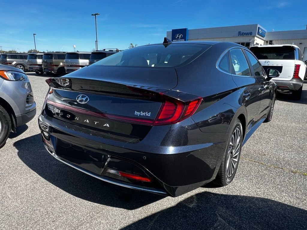 Used 2021 Hyundai Sonata Limited w/ Cargo Package image 5