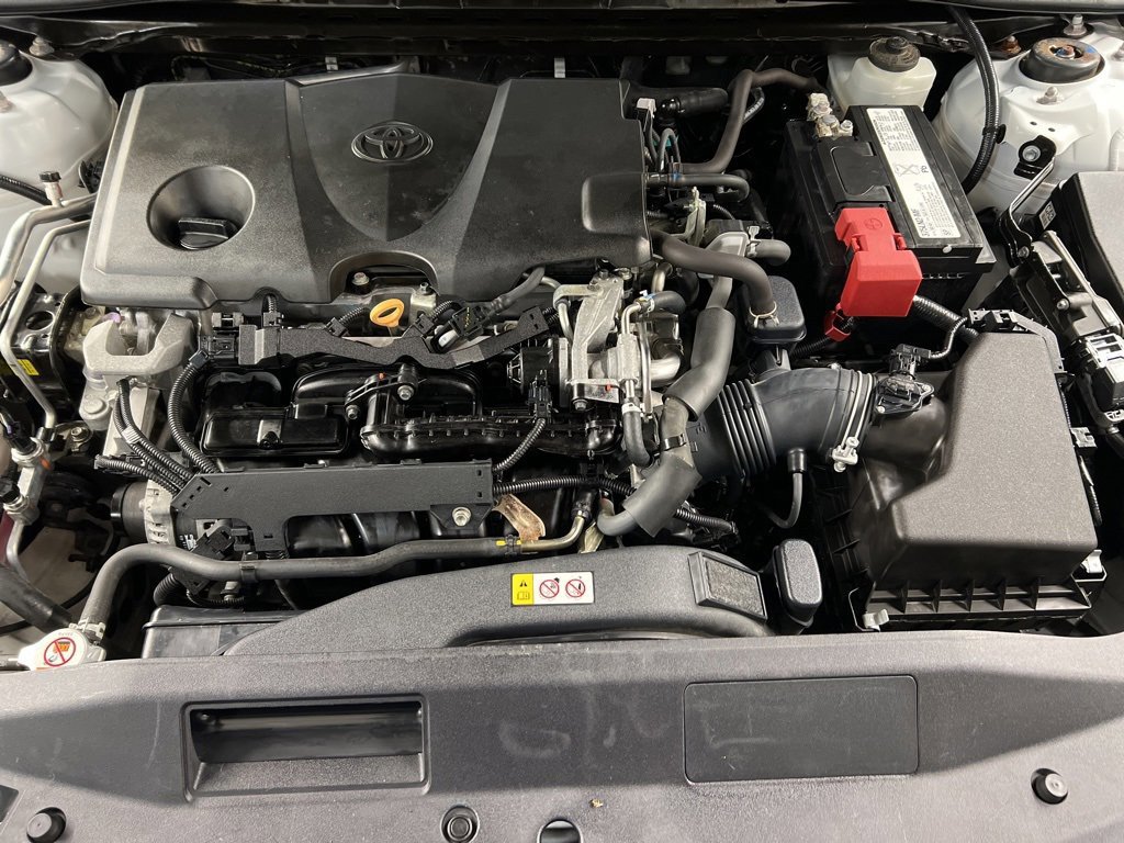 Used 2019 Toyota Camry XSE image 32