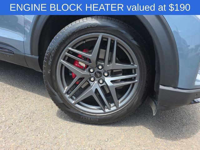 Certified 2025 Ford Explorer ST-Line w/ Premium Package AWD/4WD image 11