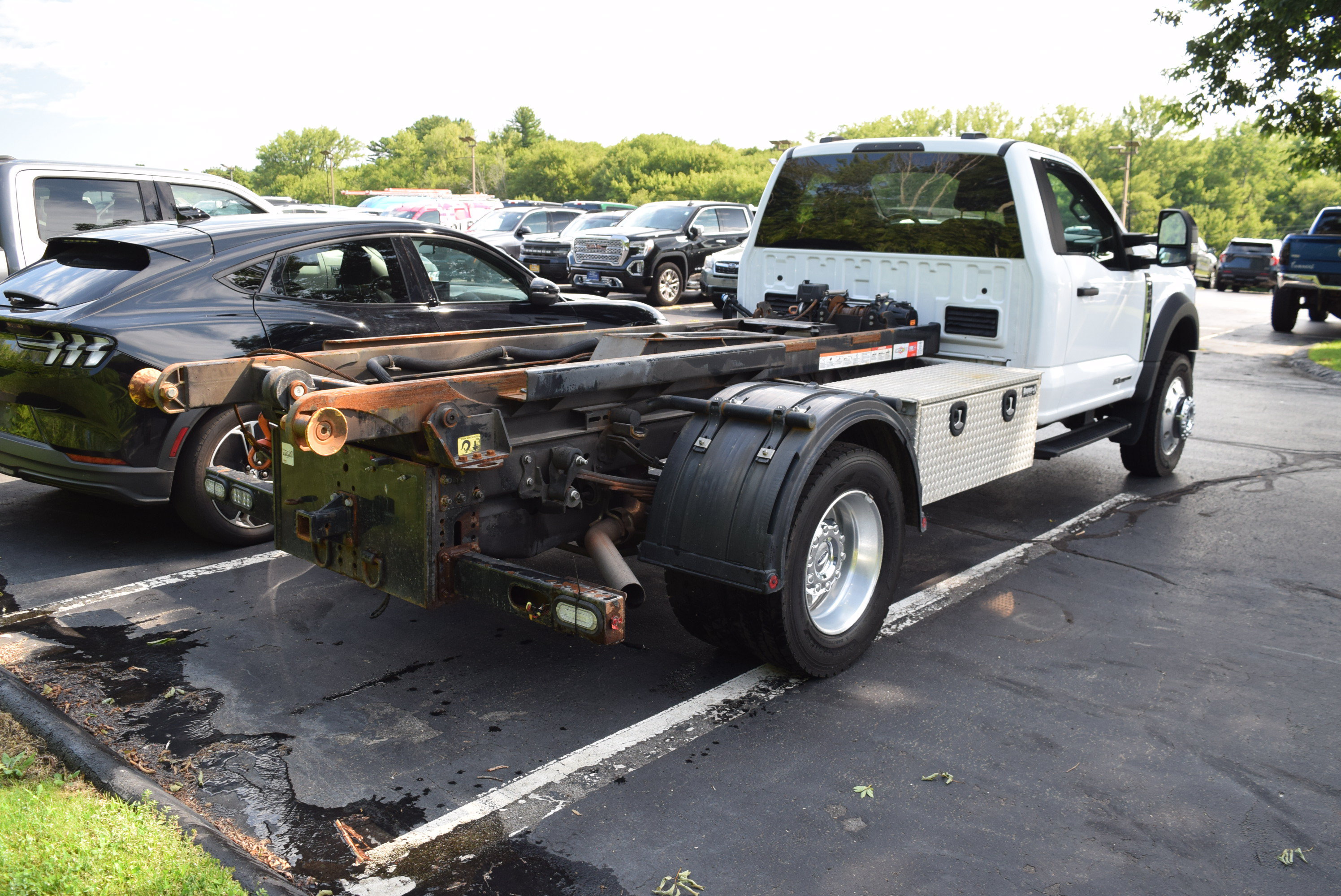 Certified 2024 Ford F600 4x4 Regular Cab Super Duty w/ XLT Value Package image 3