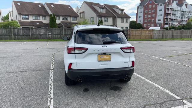 Certified 2022 Ford Escape SE w/ SE Sport Appearance Package AWD/4WD image 43