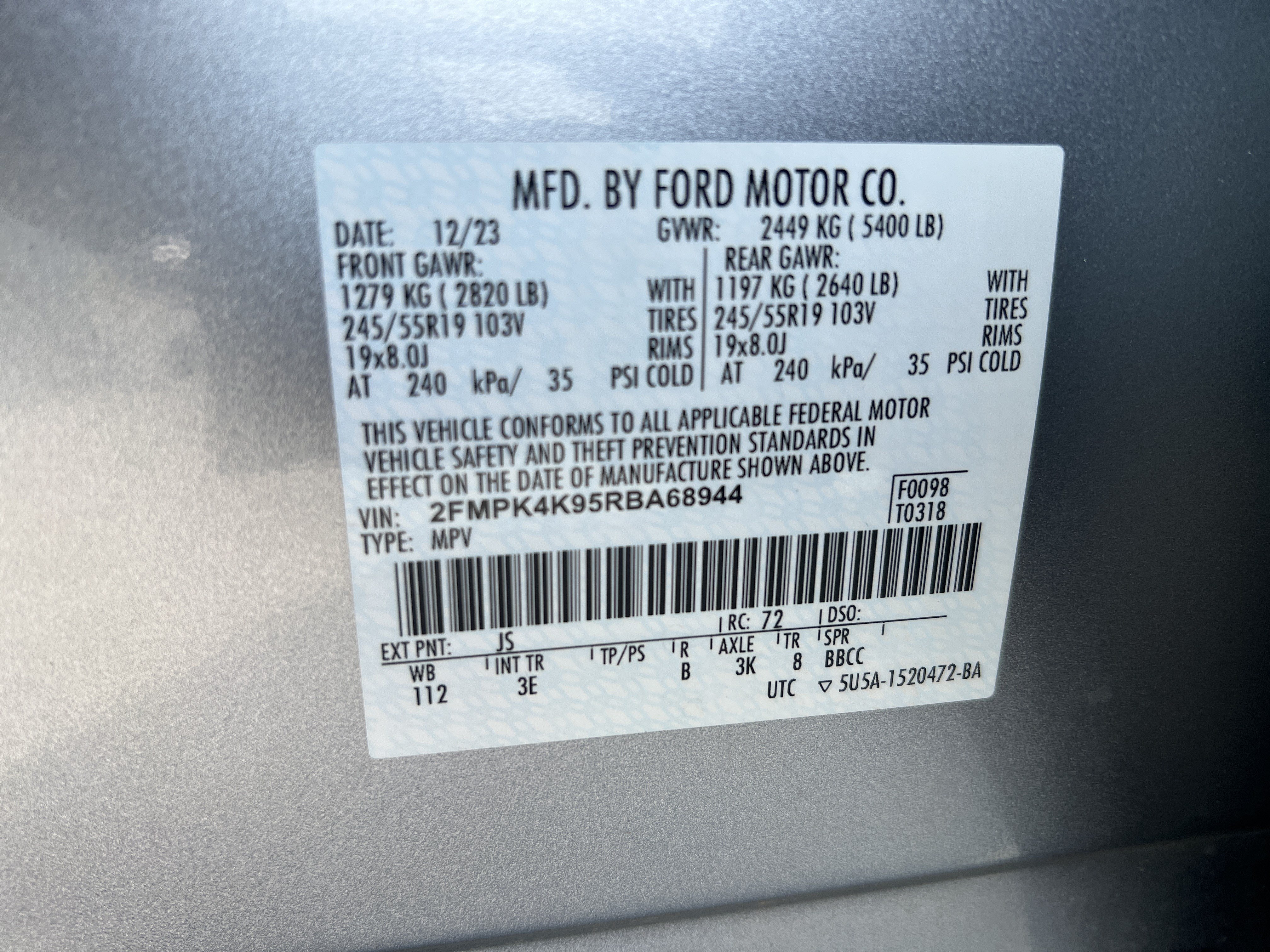 Certified 2024 Ford Edge Titanium AWD/4WD image 34