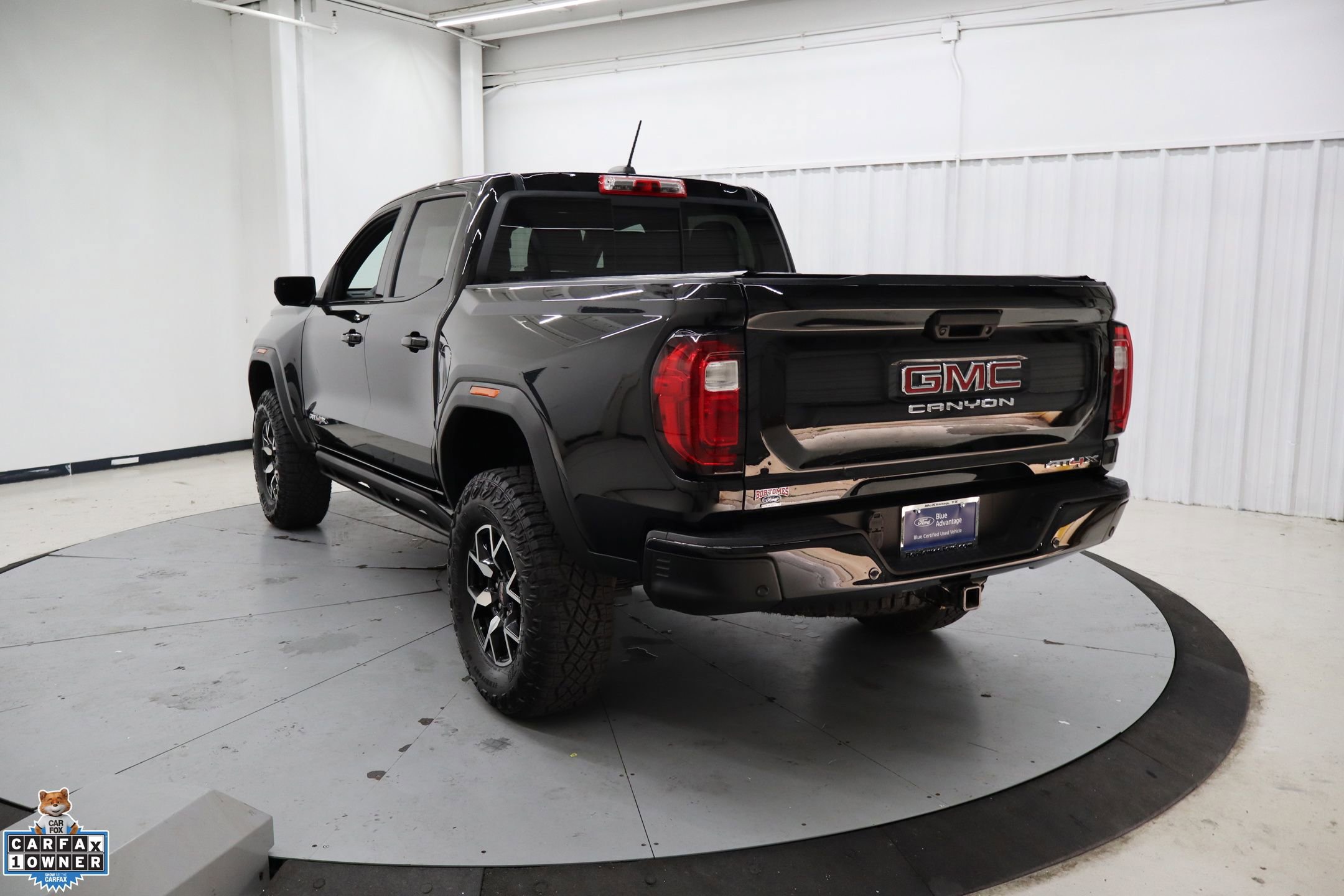 Used 2024 GMC Canyon AT4X AWD/4WD image 8