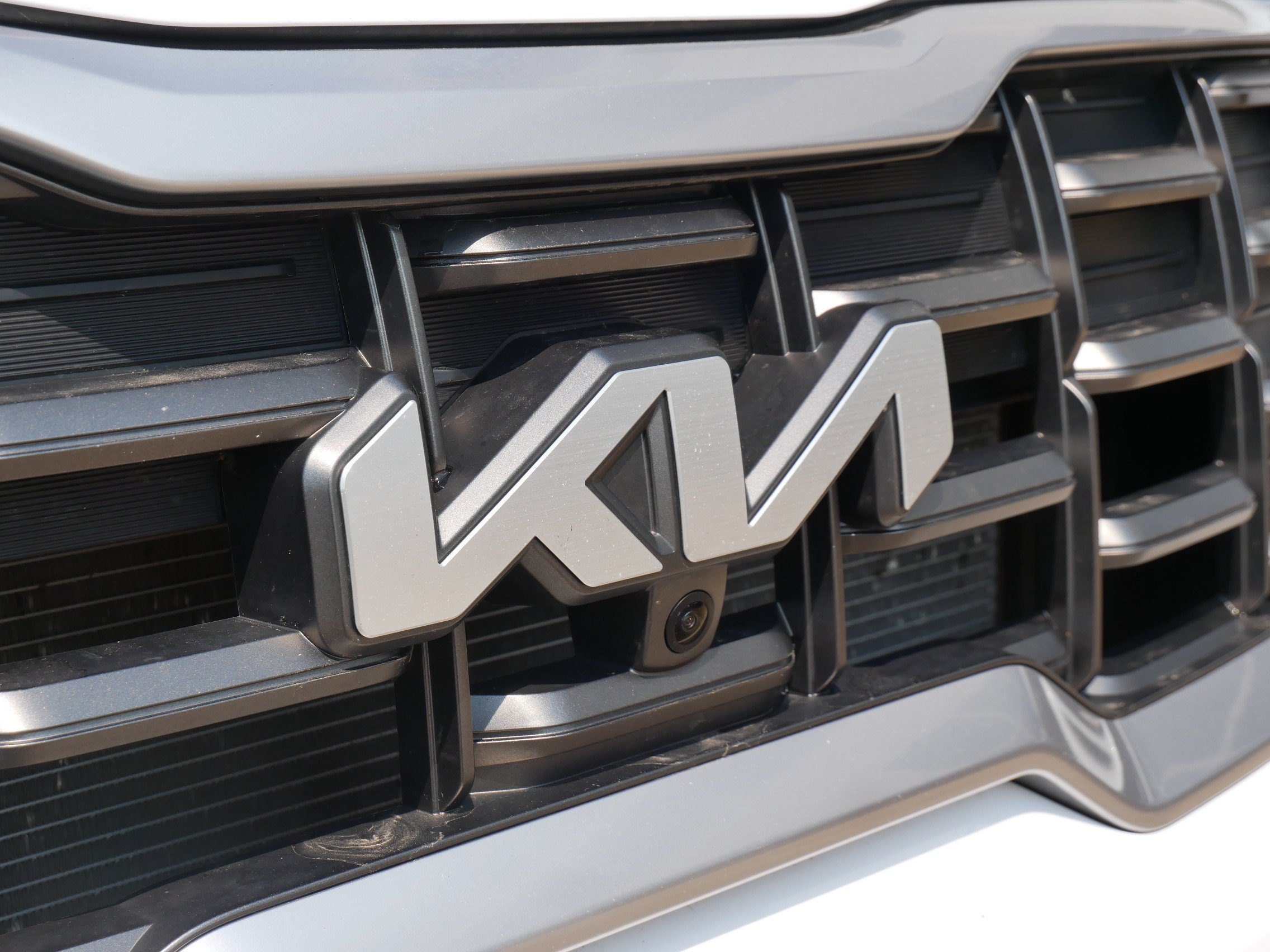 Used 2024 Kia Telluride SX Prestige w/ Towing Package AWD/4WD image 4