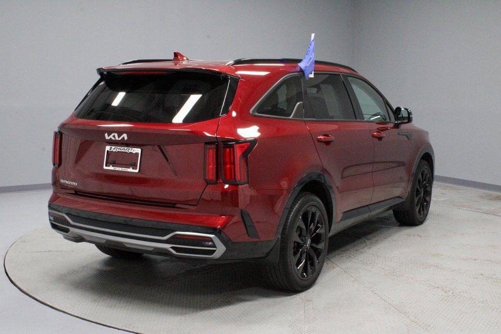 Used 2023 Kia Sorento SX image 5