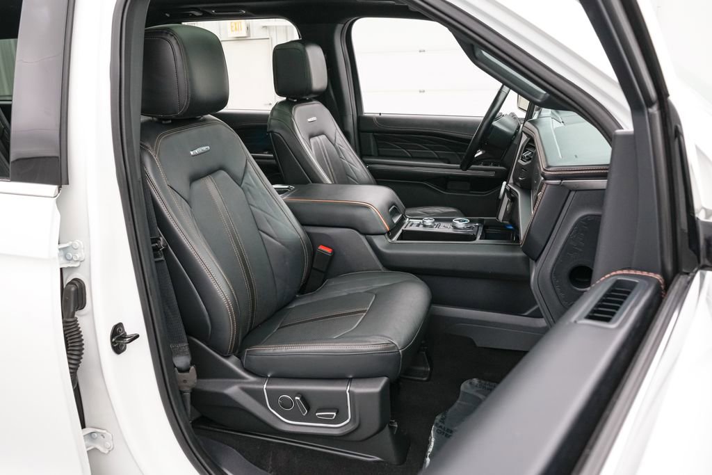 Certified 2023 Ford Expedition Max Platinum image 27