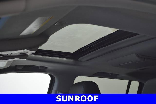 Used 2020 Chevrolet Suburban Premier image 14