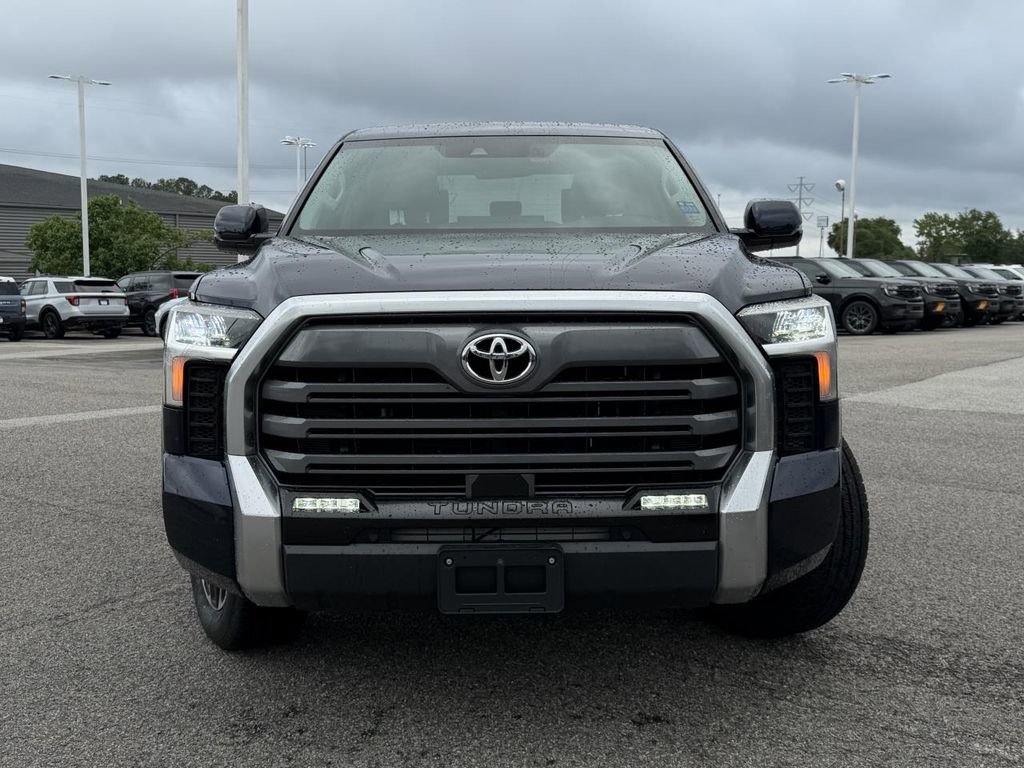 Used 2023 Toyota Tundra Limited w/ Power Package RWD image 4