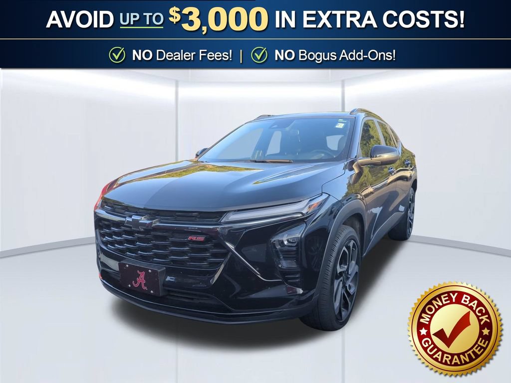 Used 2025 Chevrolet Trax RS w/ Driver Confidence Package FWD image 1