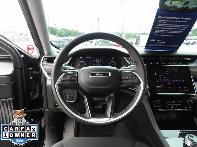 Used 2023 Jeep Grand Cherokee Laredo AWD/4WD image 24