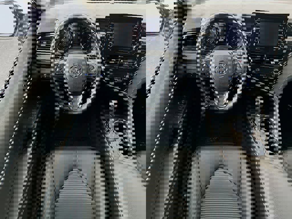 Used 2021 Toyota Camry SE image 13