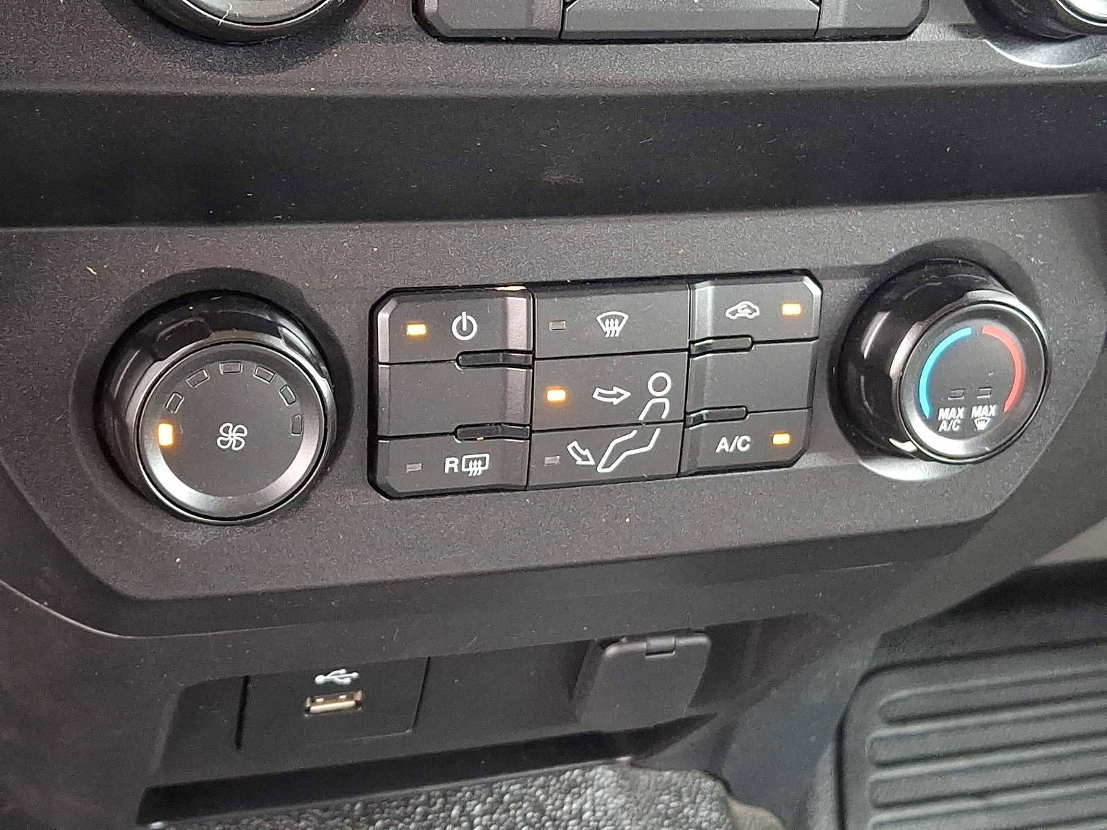 Certified 2022 Ford F350 XL w/ Power Equipment Group AWD/4WD image 15