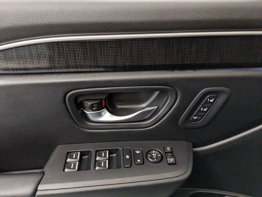 Used 2024 Honda Pilot Elite image 21