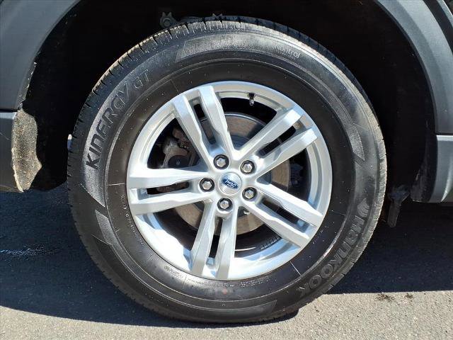 Certified 2023 Ford Explorer XLT w/ Equipment Group 202A AWD/4WD image 22