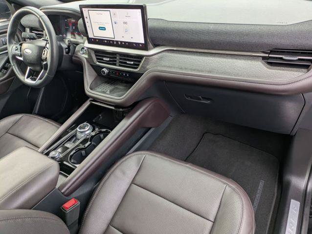 Certified 2025 Ford Explorer Platinum w/ LUX Leather Package AWD/4WD image 23