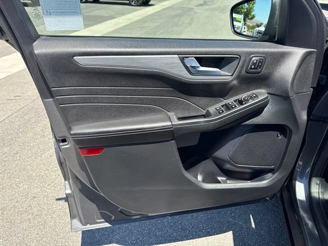 Certified 2023 Ford Escape SE w/ PHEV Premium Package FWD image 14