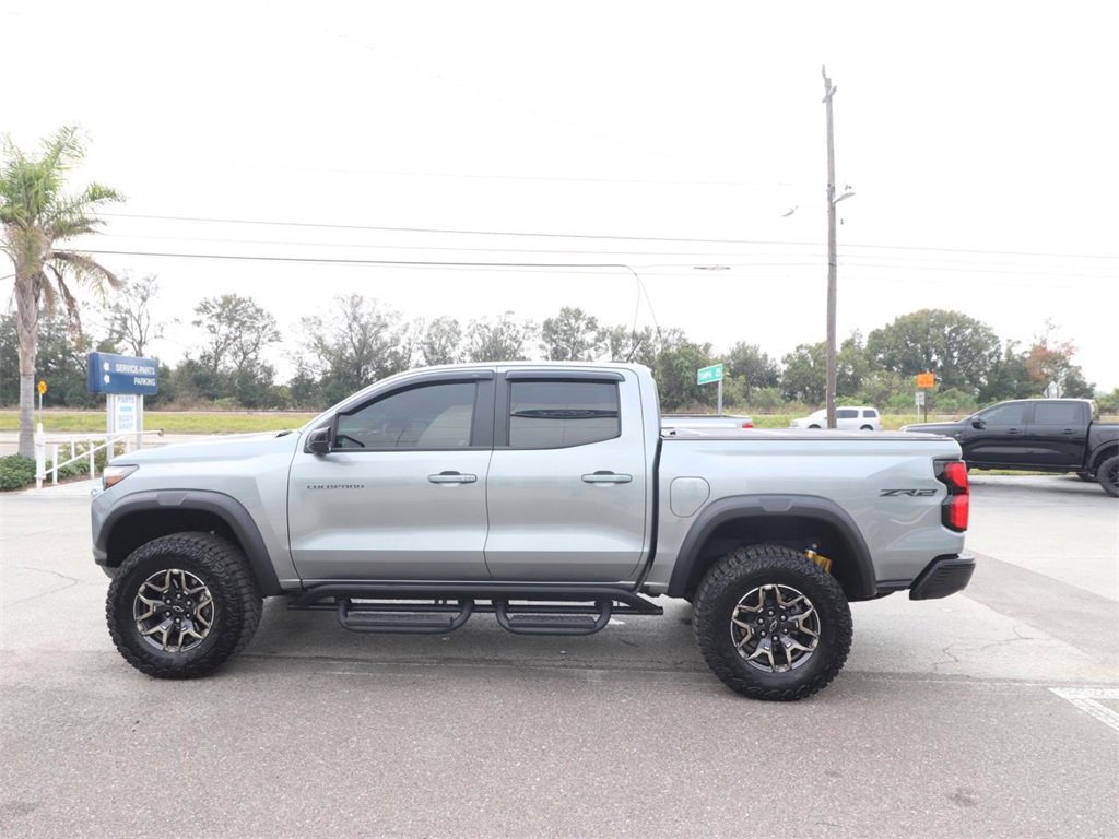 Used 2024 Chevrolet Colorado ZR2 w/ Technology Package image 2