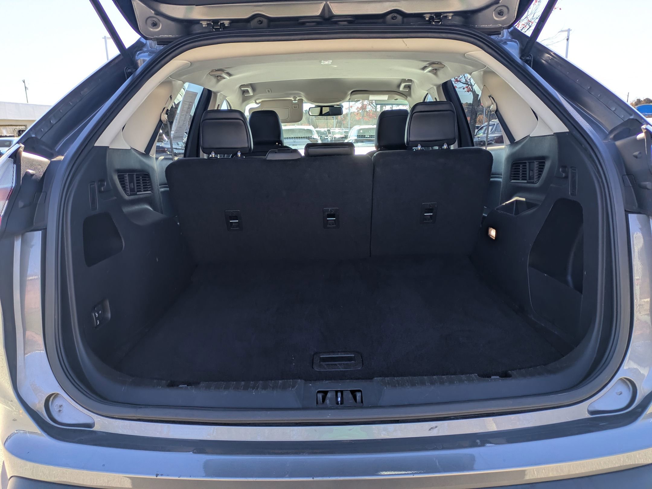 Certified 2024 Ford Edge SEL image 29