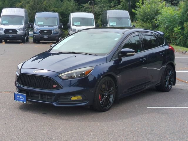 Certified 2017 Ford Focus ST w/ Equipment Group 401A FWD image 7