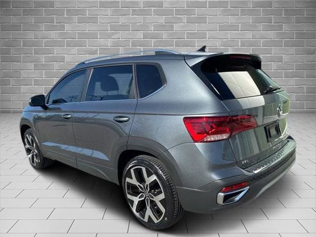 Used 2023 Volkswagen Taos SEL AWD/4WD image 3