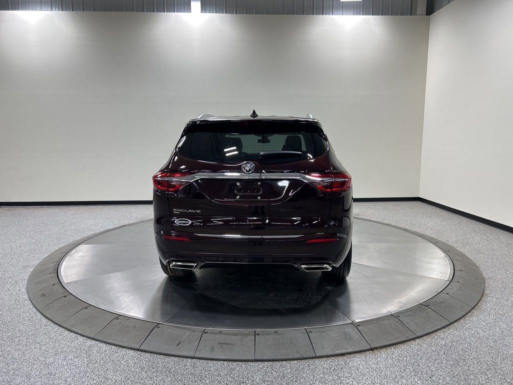 Used 2021 Buick Enclave Avenir w/ Avenir Technology Package image 4