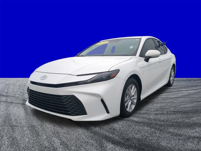 Used 2025 Toyota Camry LE w/ Convenience Package FWD image 8