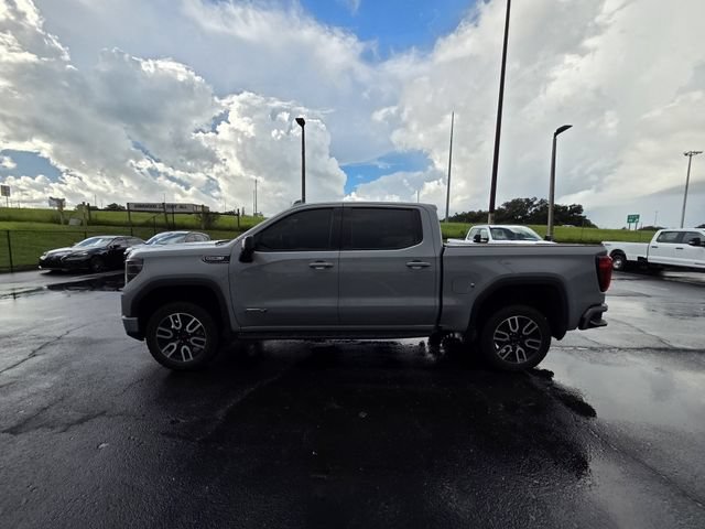 Used 2024 GMC Sierra 1500 AT4 w/ Technology Package AWD/4WD image 9