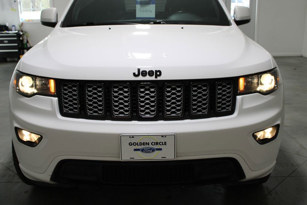 Used 2020 Jeep Grand Cherokee Altitude image 52