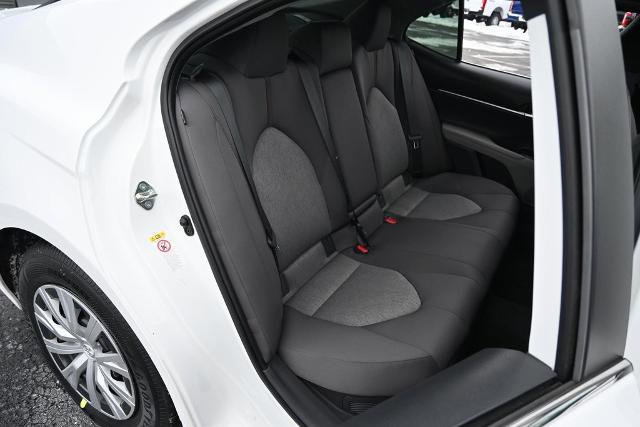 Used 2019 Toyota Camry LE image 23