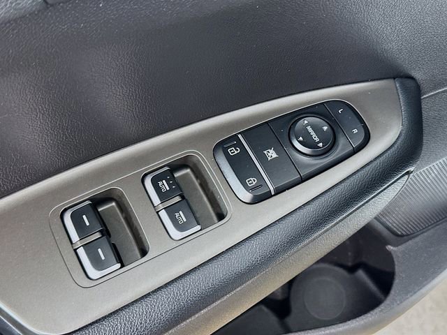 Used 2020 Kia Optima SE image 19