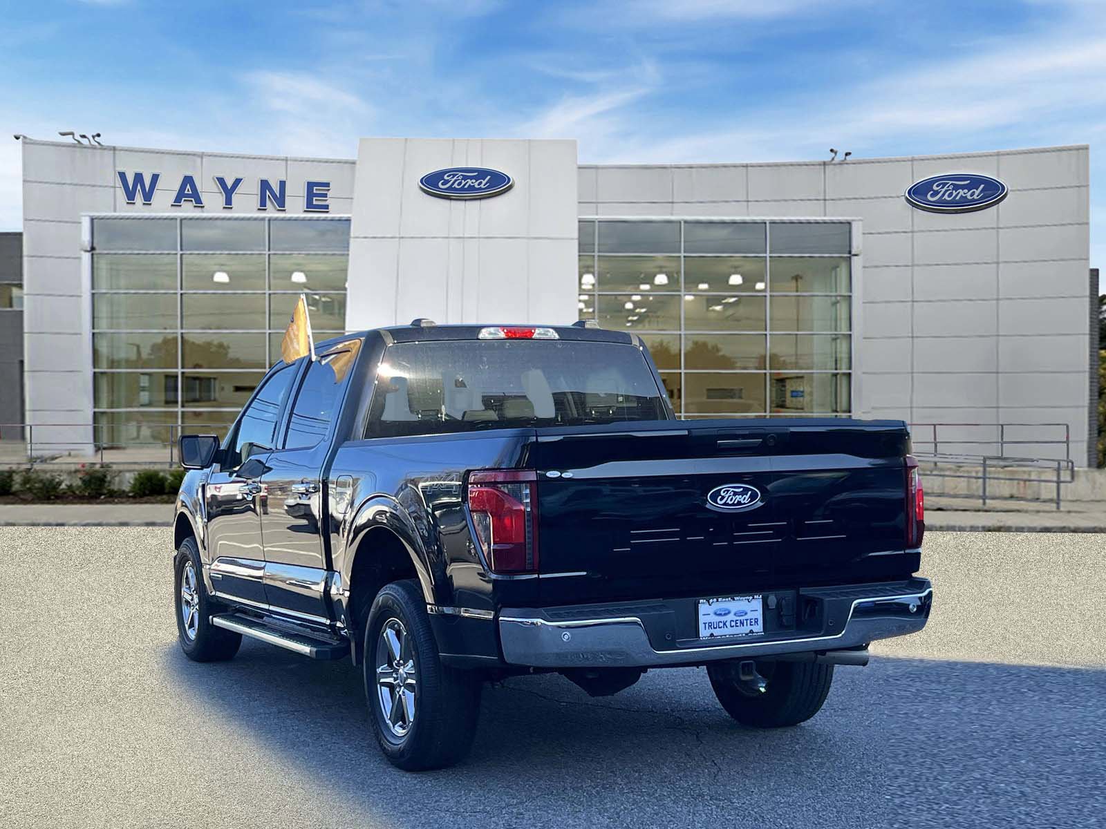 Certified 2024 Ford F150 XLT w/ Mobile Office Package image 4