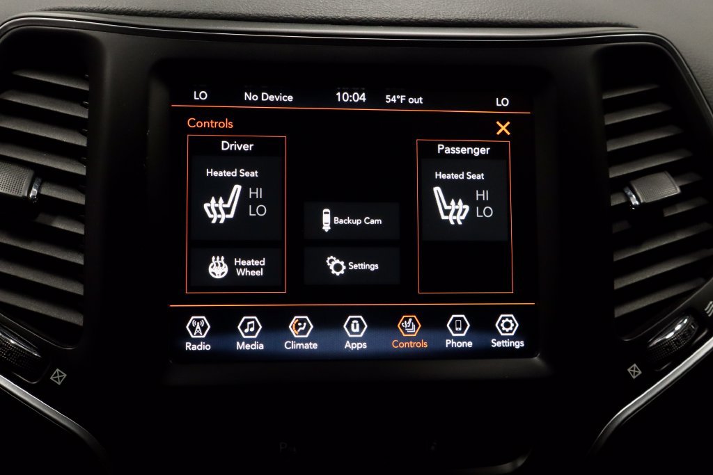 Used 2021 Jeep Cherokee Latitude Lux w/ Sun & Sound Group AWD/4WD image 4