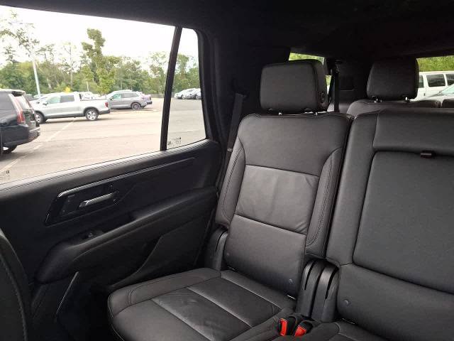 Used 2025 Chevrolet Tahoe LT AWD/4WD image 12