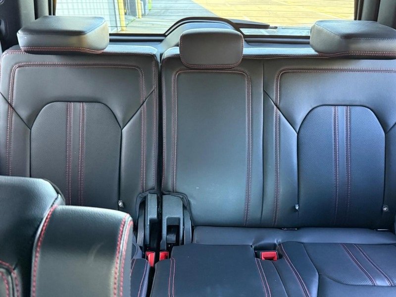 Certified 2022 Ford Expedition Limited image 9