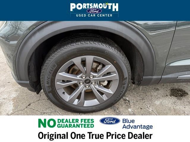Certified 2022 Ford Explorer XLT w/ Equipment Group 202A image 34