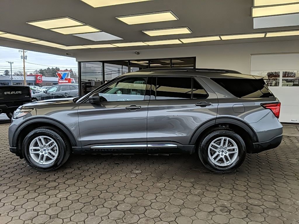 Certified 2025 Ford Explorer Active image 6