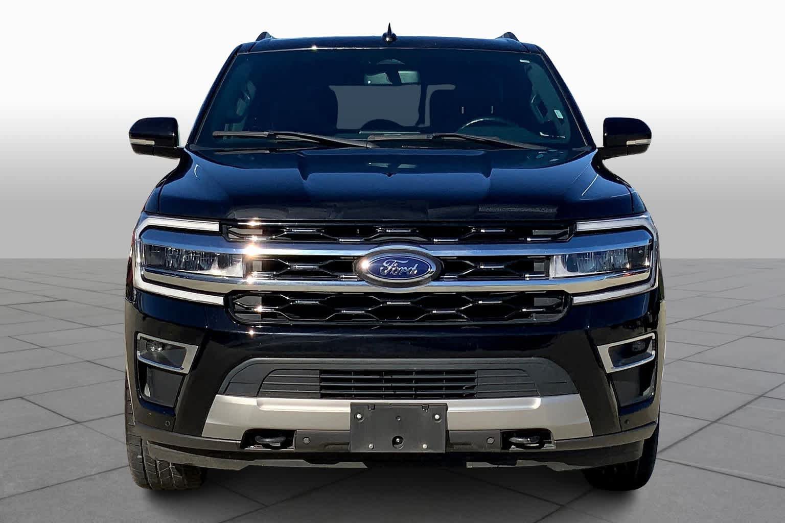 Certified 2022 Ford Expedition Limited AWD/4WD image 3