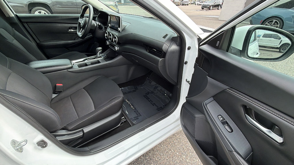 Used 2024 Nissan Sentra SV FWD image 24